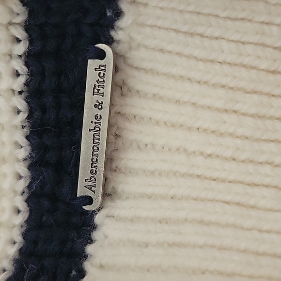 Abercrombie & Fitch Striped Sweater with buttons - Picture 5 of 7